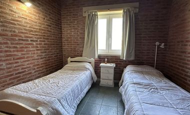 Casa en venta - 5 Dormitorios 4 Baños - 620Mts2 - Pinamar