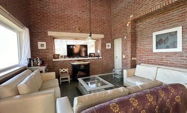 Casa en venta - 5 Dormitorios 4 Baños - 620Mts2 - Pinamar