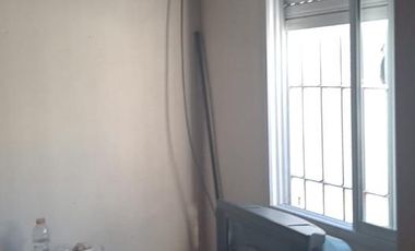 Casa en venta - 2 Dormitorios 1 Baño - 400Mts2 - La Plata