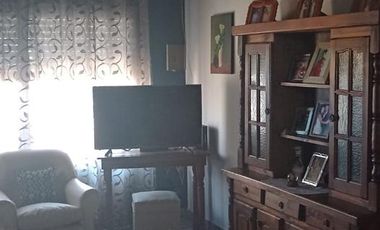 Casa en venta - 2 Dormitorios 1 Baño - 400Mts2 - La Plata