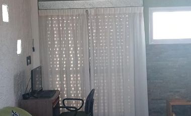 Casa en venta - 2 Dormitorios 1 Baño - 400Mts2 - La Plata