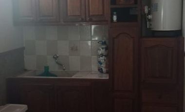 Casa en venta - 2 Dormitorios 1 Baño - 400Mts2 - La Plata