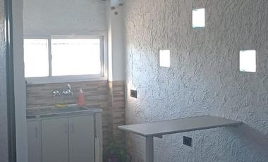 Casa en venta - 2 Dormitorios 1 Baño - 400Mts2 - La Plata