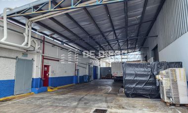 Alquiler Deposito 4.155 m2 con oficinas y playa de maniobra Munro Vicente Lopez