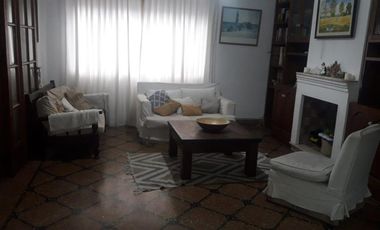 Casa en venta - 4 Dormitorios 2 Baños - Cochera - 463Mts2 - Necochea