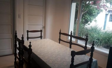 Casa en venta - 4 Dormitorios 2 Baños - Cochera - 463Mts2 - Necochea