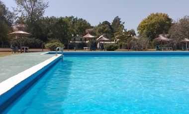 Casa en venta - 1 Dormitorio 1 Baño - Cocheras - 300Mts2 - Fincas de Escobar