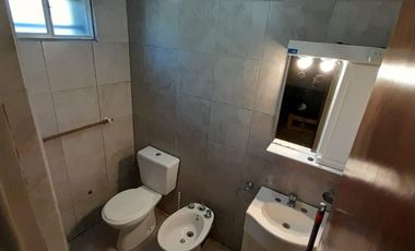 Casa en venta - 2 Dormitorios 1 Baño 1 Cochera - 450Mts2 - Mar del Plata