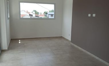 Departamento en venta - 2 Dormitorios 1 Baño - 78Mts2 - Miramar
