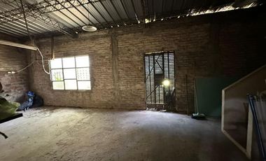 Casa en venta - 2 Dormitorios 2 Baños - Cochera - 390Mts2 - Glew, Almirante Brown