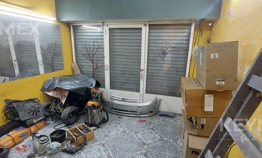 VENTA 2 CASAS CON COCHERA Y LOCAL COMERCIAL EN ISIDRO CASANOVA