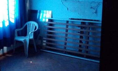 PH en venta - 4 Dormitorios 2 Baños - Cochera - 296Mts2 - Morón