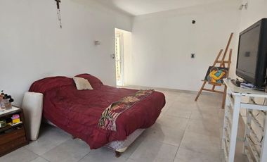 Alquiler Casa 4 dormis   pileta   cochera  - B° Fulcinitti - Centenario