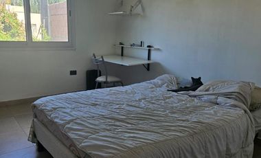 Alquiler Casa 4 dormis   pileta   cochera  - B° Fulcinitti - Centenario