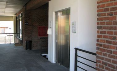 ARRIENDO Local Comercial 117,49 m2, Strip Center, La Dehesa