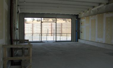 ARRIENDO Local Comercial 117,49 m2, Strip Center, La Dehesa