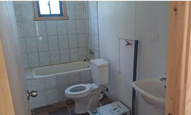 Arriendo casa 3D y 2B borde carretera el Manzano. Lago Rapel