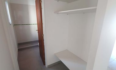 Monoambiente en alquiler - Saenz Peña - 1er piso por escalera