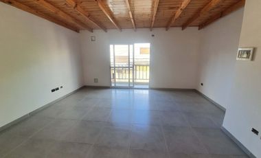 Monoambiente en alquiler - Saenz Peña - 1er piso por escalera