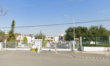 Casa en condominio en en Venta en Villas Premier a 17 min. de la Universidad Autónoma de Nuevo León.