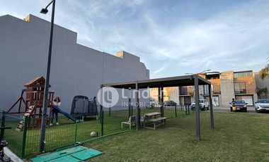 CASA EN RENTA EN FRACCIONAMIENTO CALTIARE MAGIA, ZONA CUAUTLANCINGO, PUEBLA