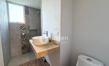 CASA EN RENTA EN FRACCIONAMIENTO CALTIARE MAGIA, ZONA CUAUTLANCINGO, PUEBLA