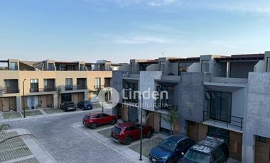 CASA EN RENTA EN FRACCIONAMIENTO CALTIARE MAGIA, ZONA CUAUTLANCINGO, PUEBLA