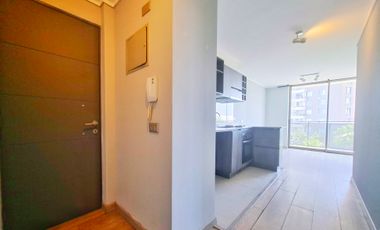 Av Carlos Valdovinos (1 Est ) [637-1]