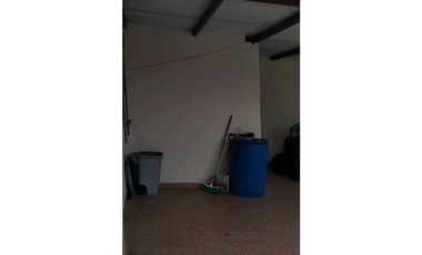VENTA DE CASA EN DAVID TERRONAL 7R  CERCADA