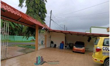 VENTA DE CASA EN DAVID TERRONAL 7R  CERCADA