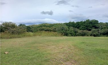 SAN JOSE / SAN CARLOS / 30000 M / COLINDA CON RIO / NEGOCIABLE AG