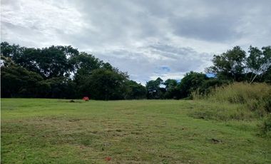 SAN JOSE / SAN CARLOS / 30000 M / COLINDA CON RIO / NEGOCIABLE AG