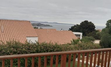 PUERTO VELERO: Casa Temporada 10 personas. Piscina y Quincho