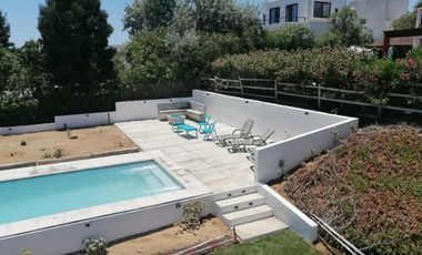 PUERTO VELERO: Casa Temporada 10 personas. Piscina y Quincho