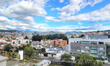 VENTA DEPARTAMENTO 3 DORMITORIOS CON VISTA PANORÁMICA, Quito Tenis. G.B.