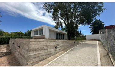 SE VENDE CASA DE DOS DORMITORIOS ZONA PEKOS ULTIMA UNIDAD