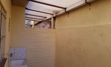 Departamento Tipo Casa en alquiler en Lanus Oeste