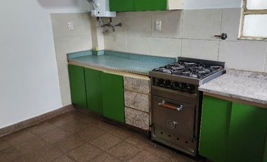 Casa en alquiler en Caseros
