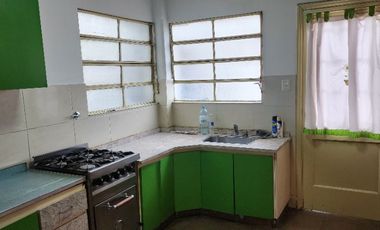 Casa en alquiler en Caseros