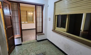 Casa en alquiler en Caseros