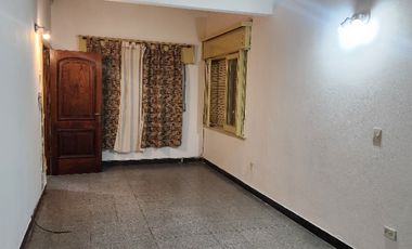 Casa en alquiler en Caseros