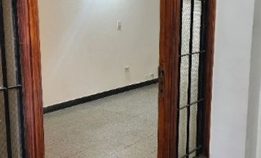 Casa en alquiler en Caseros