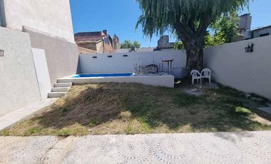 Casa en alquiler en Lanus Oeste