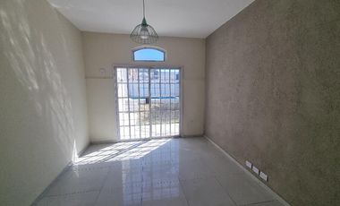 Casa en alquiler en Lanus Oeste