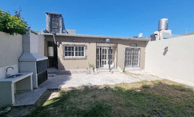 Casa en alquiler en Lanus Oeste