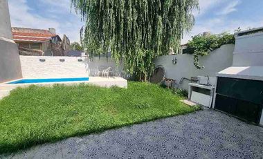 Casa en alquiler en Lanus Oeste