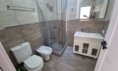 Casa en alquiler en Lanus Oeste