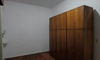 Casa PH en alquiler en Bernal Oeste