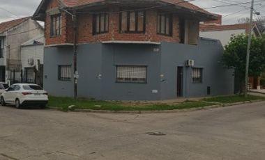 Casa PH en alquiler en Bernal Oeste