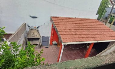 Casa PH en alquiler en Bernal Oeste